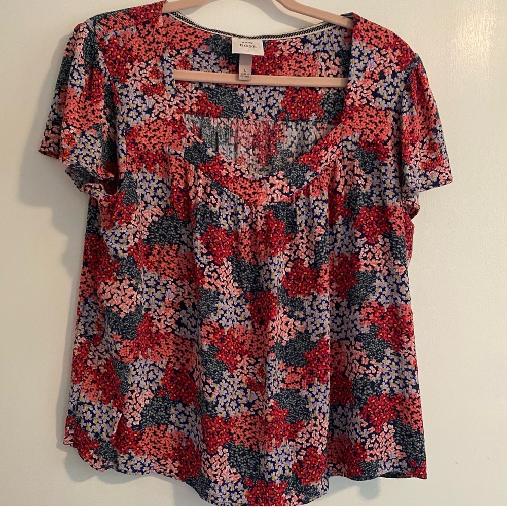 Floral pink and Red Knox Rose shirt. Size Large